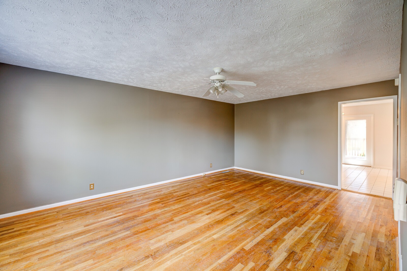 3201 Lumberjack Road Nashville, TN 37214 - Photo 3 of 25 Gallery Image 3