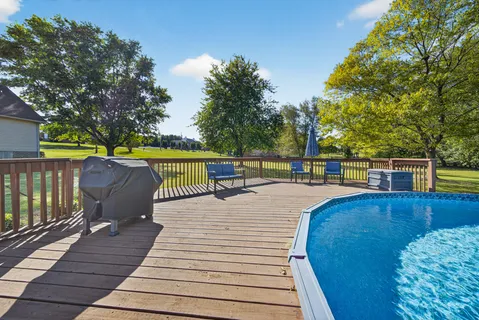 $474,900 | 102 Arrowood Drive, Cottontown, TN 37048