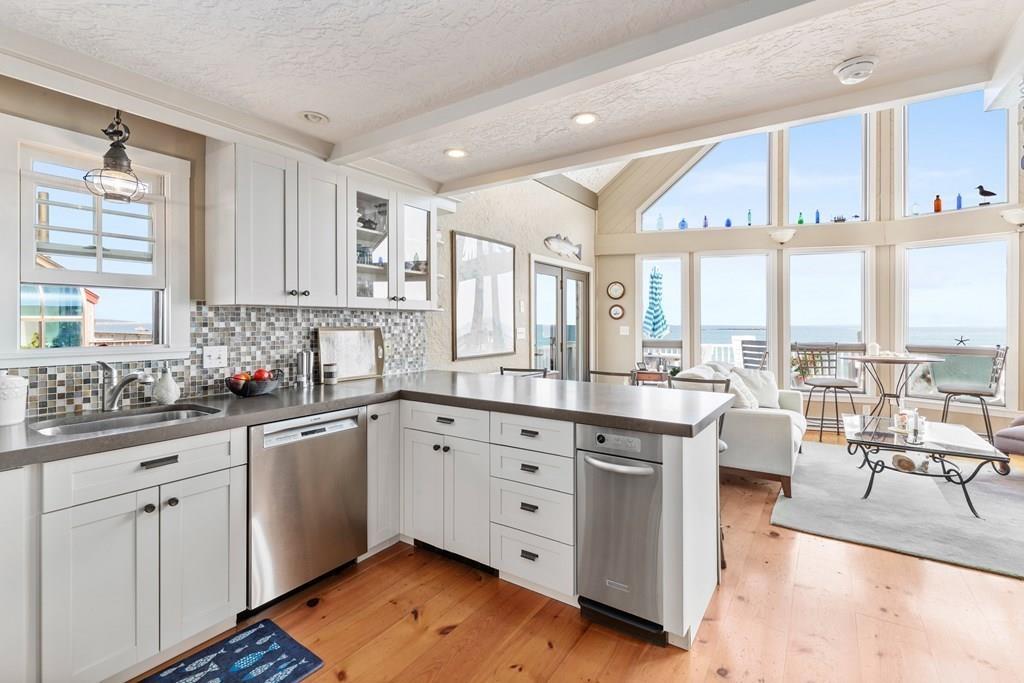 20 Stanton Lane Scituate, MA 02066 - Photo 7 of 39