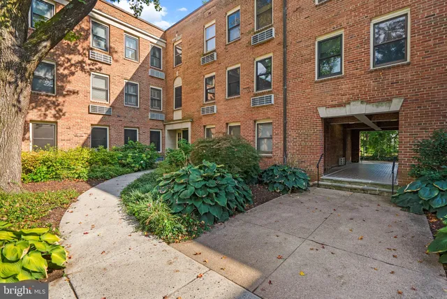 $324,900 | 4820 Chevy Chase Drive, Unit 101, Chevy Chase, MD 20815