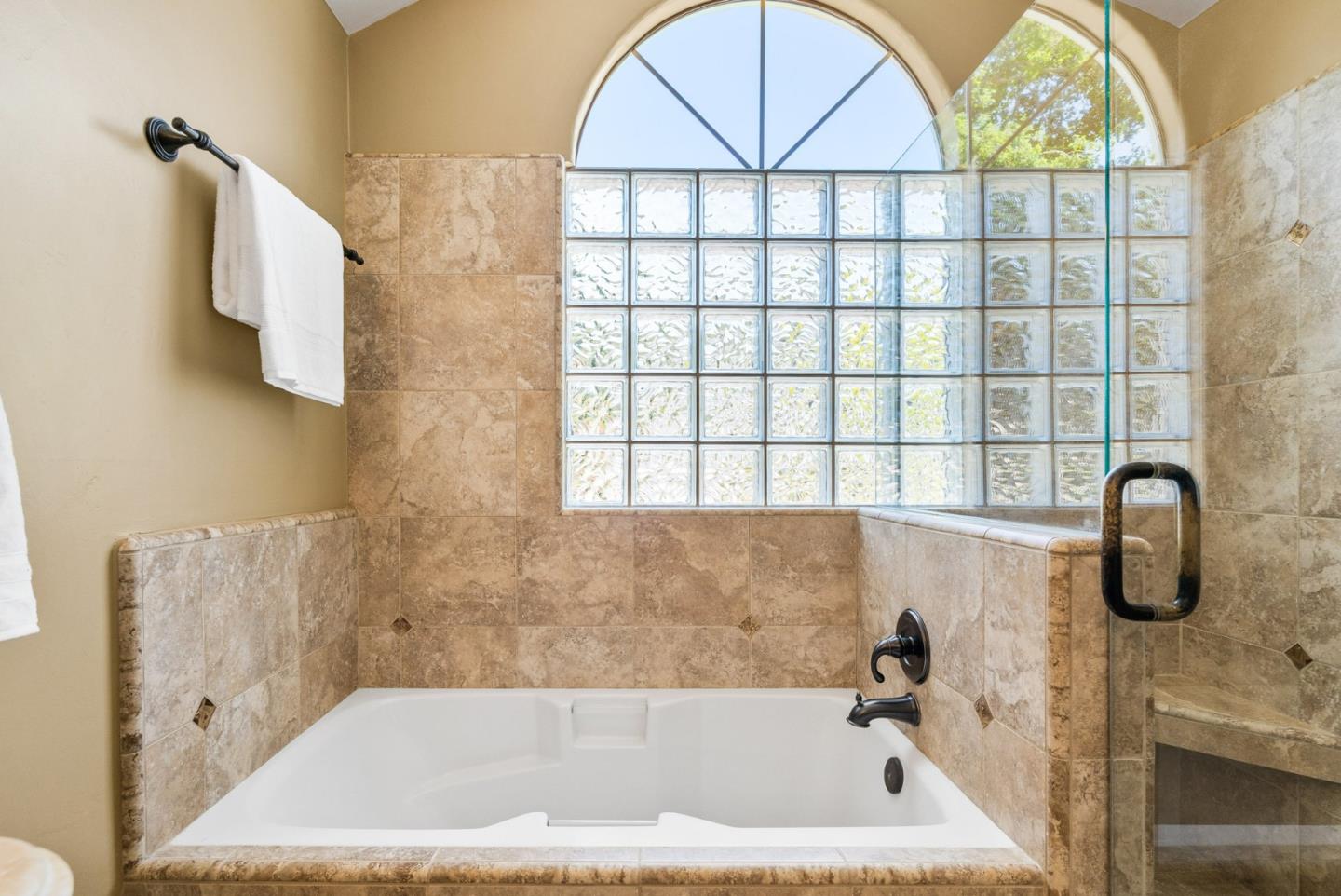 144 Victoria Lane Aptos, CA 95003 - Photo 24 of 36 a bath tub sitting next to a window