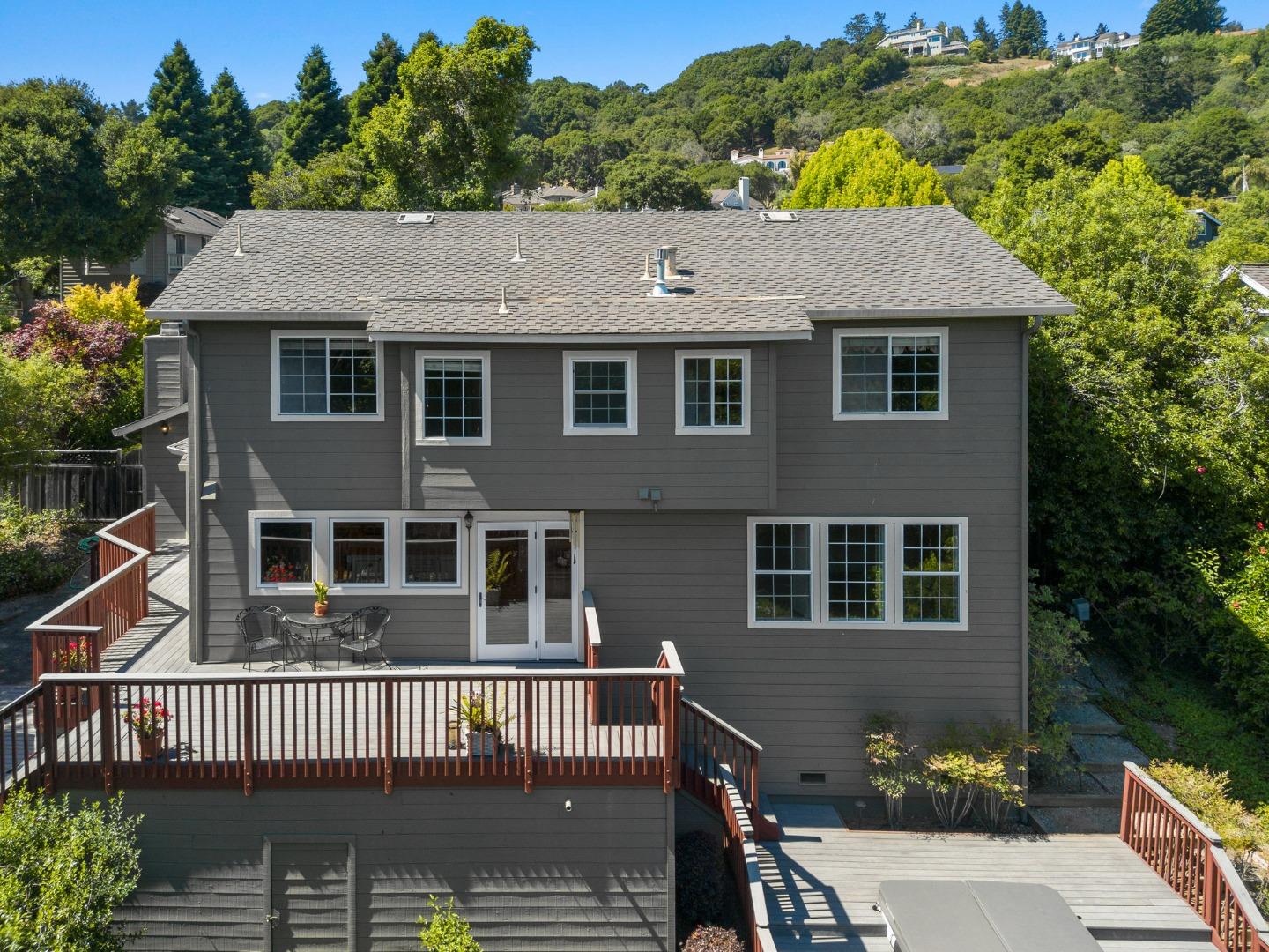 144 Victoria Lane Aptos, CA 95003 - Photo 31 of 36 a aerial view of a house having yard