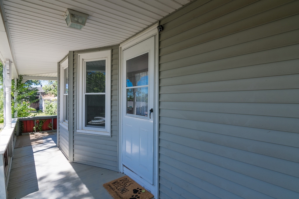 208 Prospect Street, Unit 1 Chicopee, MA 01013 - Photo 12 of 14