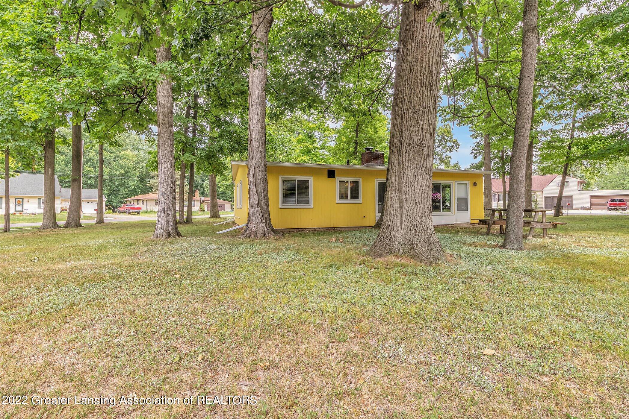 1127 Bretton Road Lansing, MI 48917 - Photo 28 of 30 30-Image-30