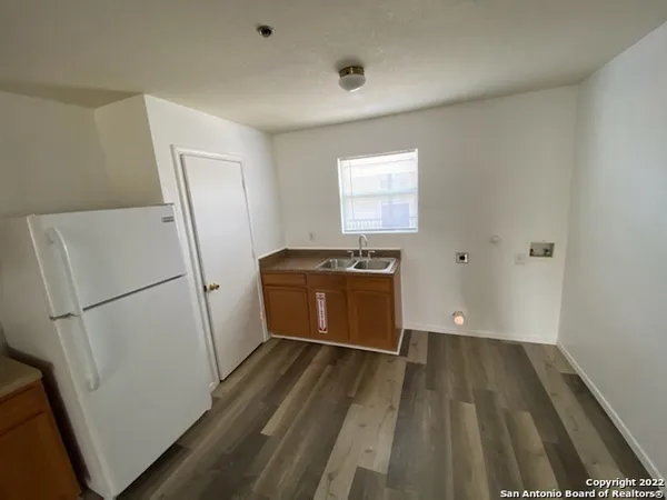 $1,025 | 930 Drury Lane, Unit 4, San Antonio, TX 78221