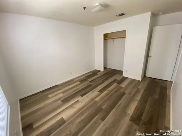 $1,025 | 930 Drury Lane, Unit 4, San Antonio, TX 78221