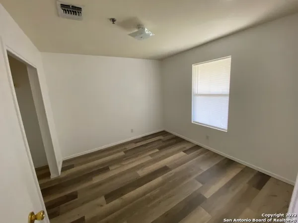 $1,025 | 930 Drury Lane, Unit 4, San Antonio, TX 78221