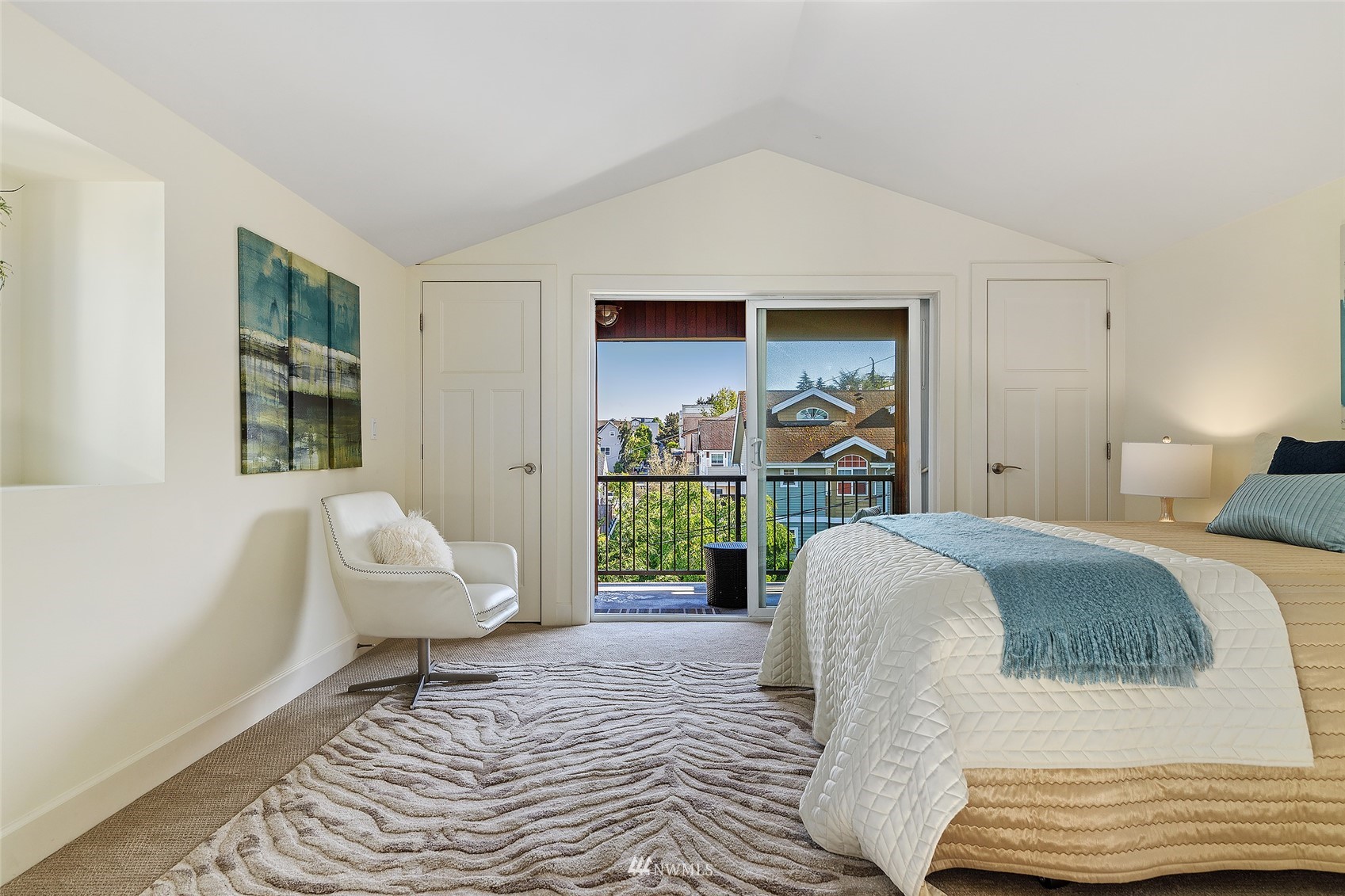 2114 West Ruffner Street Seattle, WA 98199 - Photo 15 of 24 Gallery Image 15