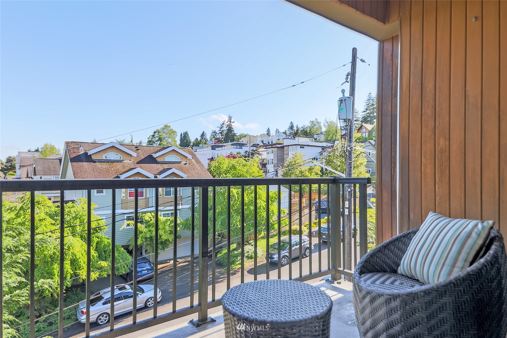 2114 West Ruffner Street Seattle, WA 98199 - Photo 17 of 24 Gallery Image 17