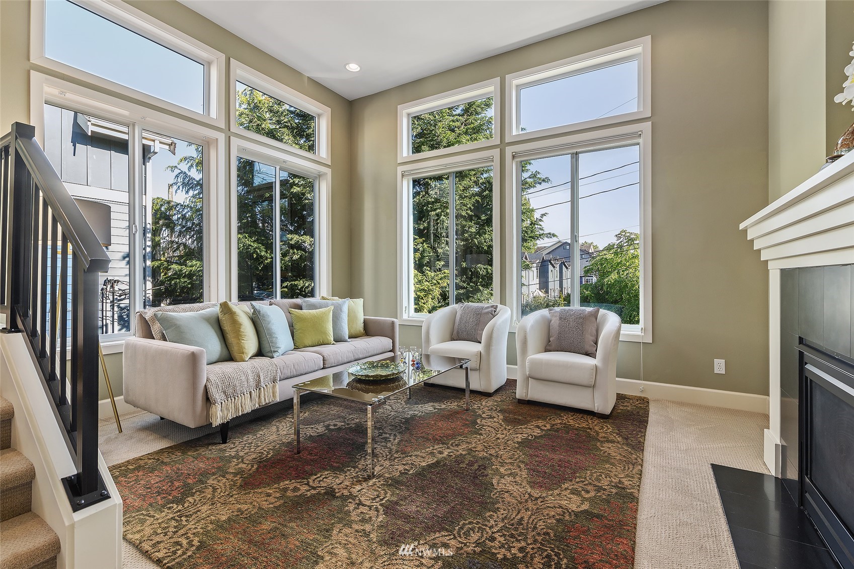 2114 West Ruffner Street Seattle, WA 98199 - Photo 9 of 24 Gallery Image 9