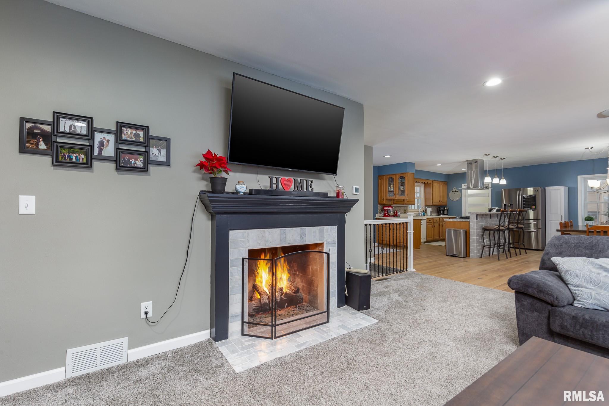 21 Woodley Road Rock Island, IL 61201 - Photo 6 of 32 Gallery Image 6