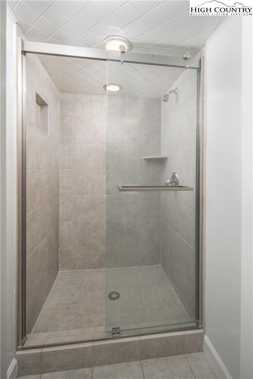 485 Chestnut Drive Boone, NC 28607 - Photo 25 of 48 a bathroom with a shower