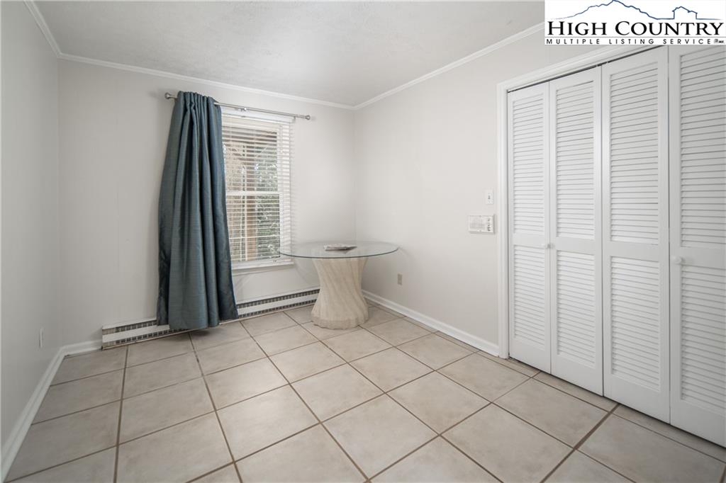 485 Chestnut Drive Boone, NC 28607 - Photo 33 of 48 an empty room with windows