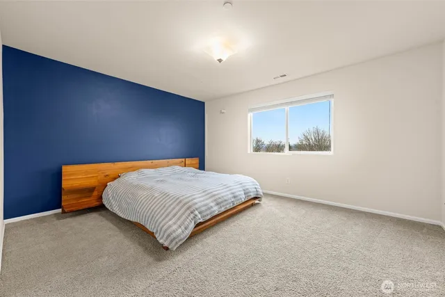 $839,950 | 21056 37th Court South, Unit 9, SeaTac, WA 98198