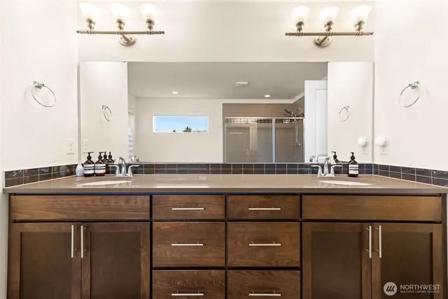 $839,950 | 21056 37th Court South, Unit 9, SeaTac, WA 98198