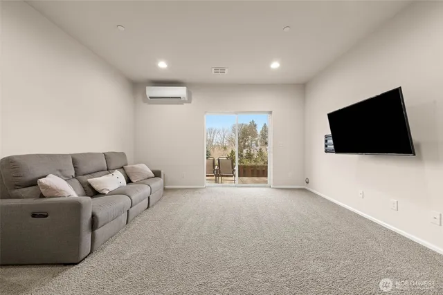 $839,950 | 21056 37th Court South, Unit 9, SeaTac, WA 98198