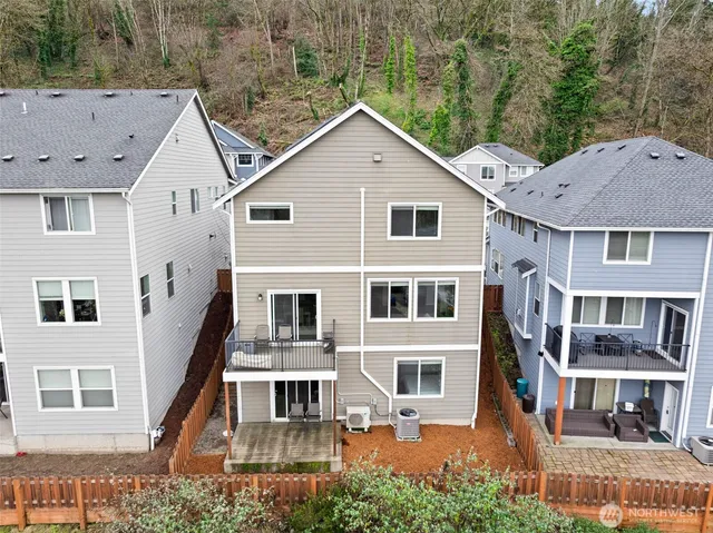 $839,950 | 21056 37th Court South, Unit 9, SeaTac, WA 98198