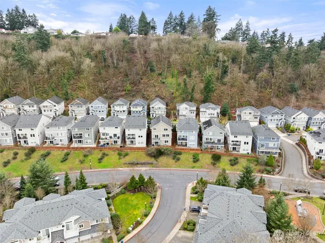 $839,950 | 21056 37th Court South, Unit 9, SeaTac, WA 98198