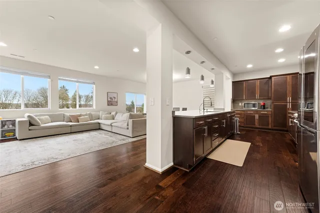 $839,950 | 21056 37th Court South, Unit 9, SeaTac, WA 98198