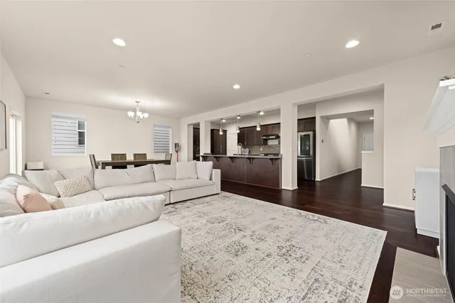 $839,950 | 21056 37th Court South, Unit 9, SeaTac, WA 98198