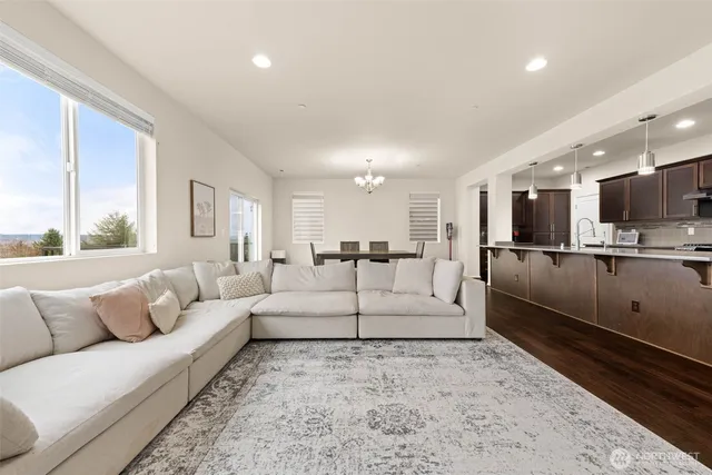 $839,950 | 21056 37th Court South, Unit 9, SeaTac, WA 98198