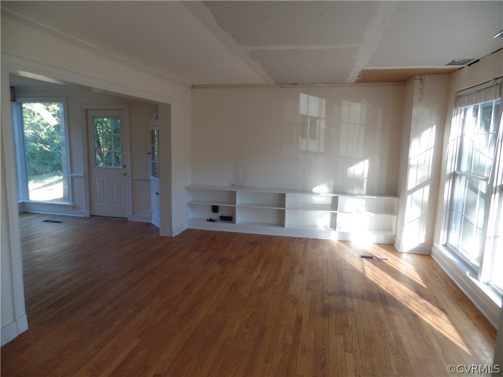 2206 Springdale Road Richmond, VA 23222 - Photo 4 of 45 Gallery Image 4