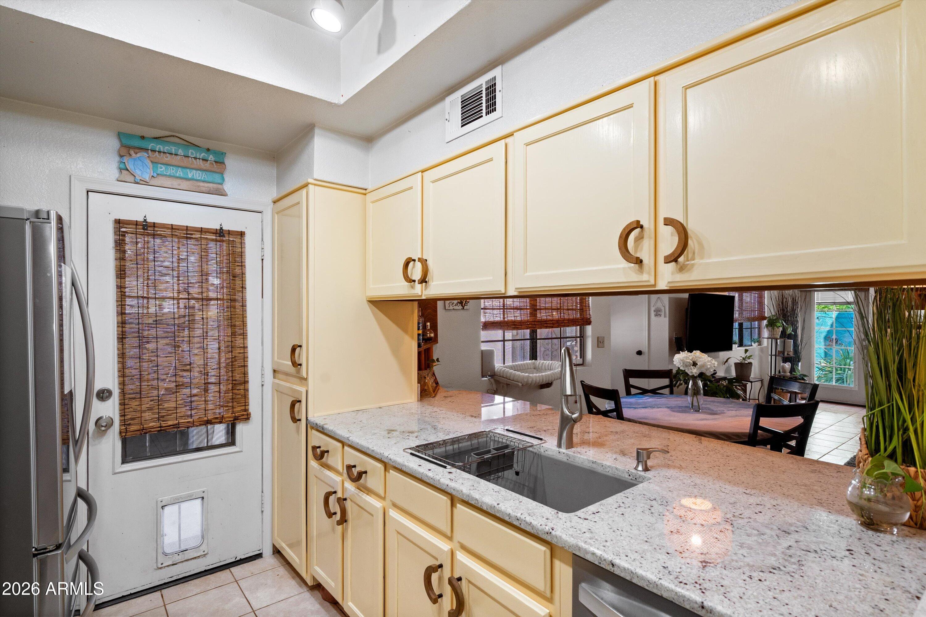 1222 West Baseline Road, Unit 153 Tempe, AZ 85283 - Photo 8 of 33 14-Kitchen