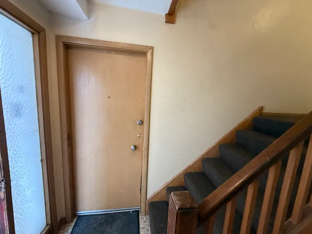 $1,400 | 11137 South Emerald Avenue, Unit 1R, Chicago, IL 60628