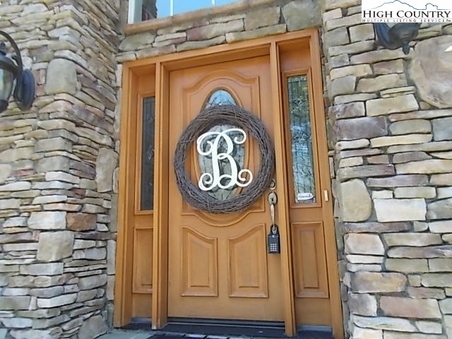455 Russelton Road Boone, NC 28607 - Photo 3 of 29