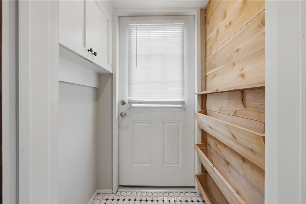 5559 East Monlaco Road Long Beach, CA 90808 - Photo 26 of 54 Mudroom Off of the Secondary Living Space!
