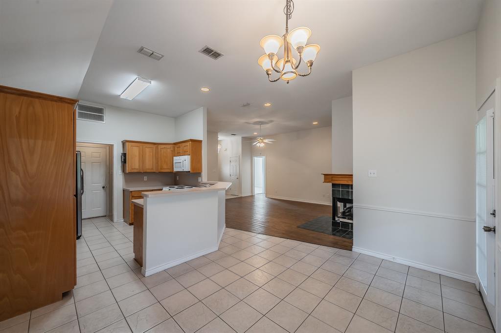 1304 South State Street Decatur, TX 76234 - Photo 19 of 39