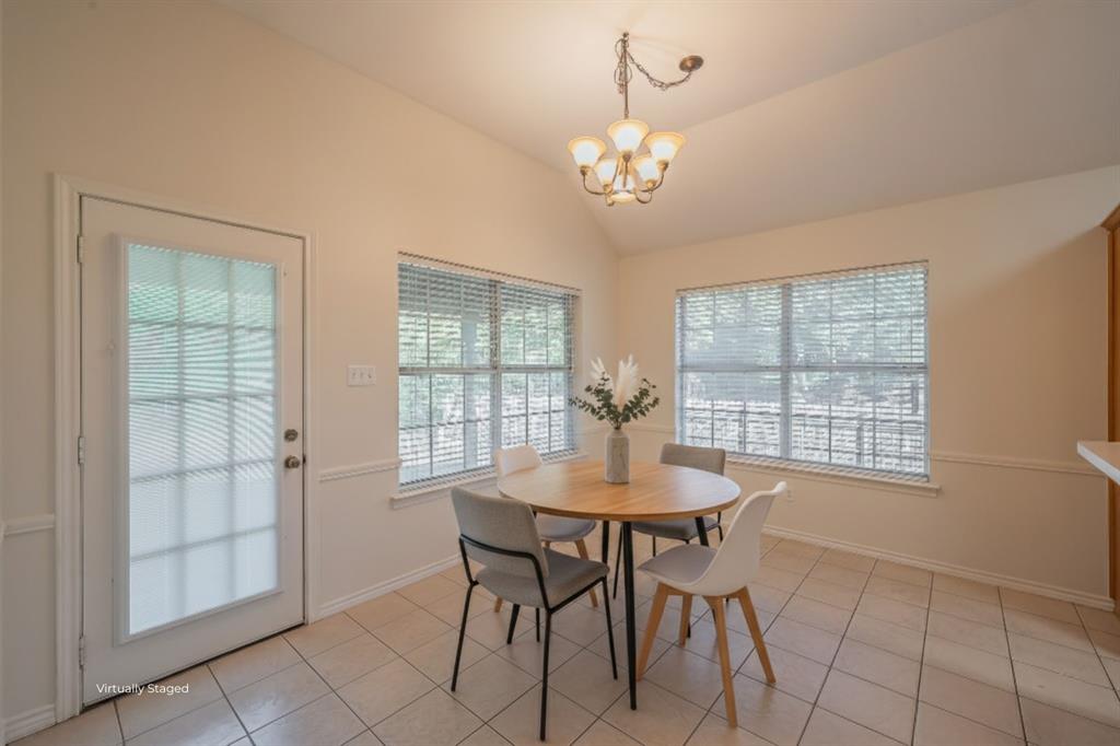 1304 South State Street Decatur, TX 76234 - Photo 4 of 39