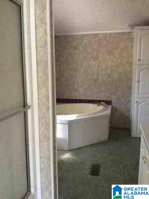 1739 Fall City Road Jasper, AL 35503 - Photo 7 of 13