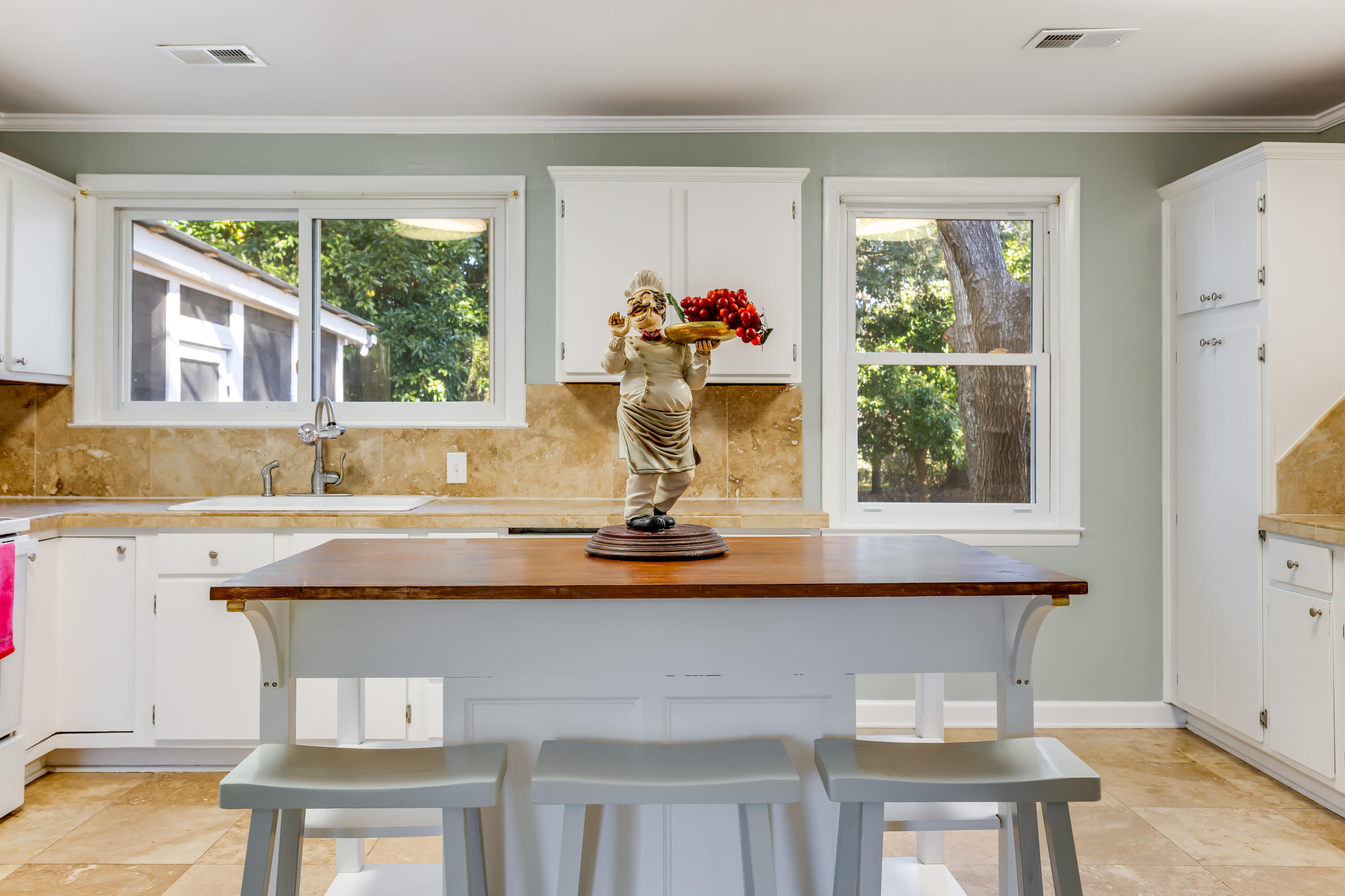 740 Windward Road Charleston, SC 29412 - Photo 13 of 39 Kitchen Island
