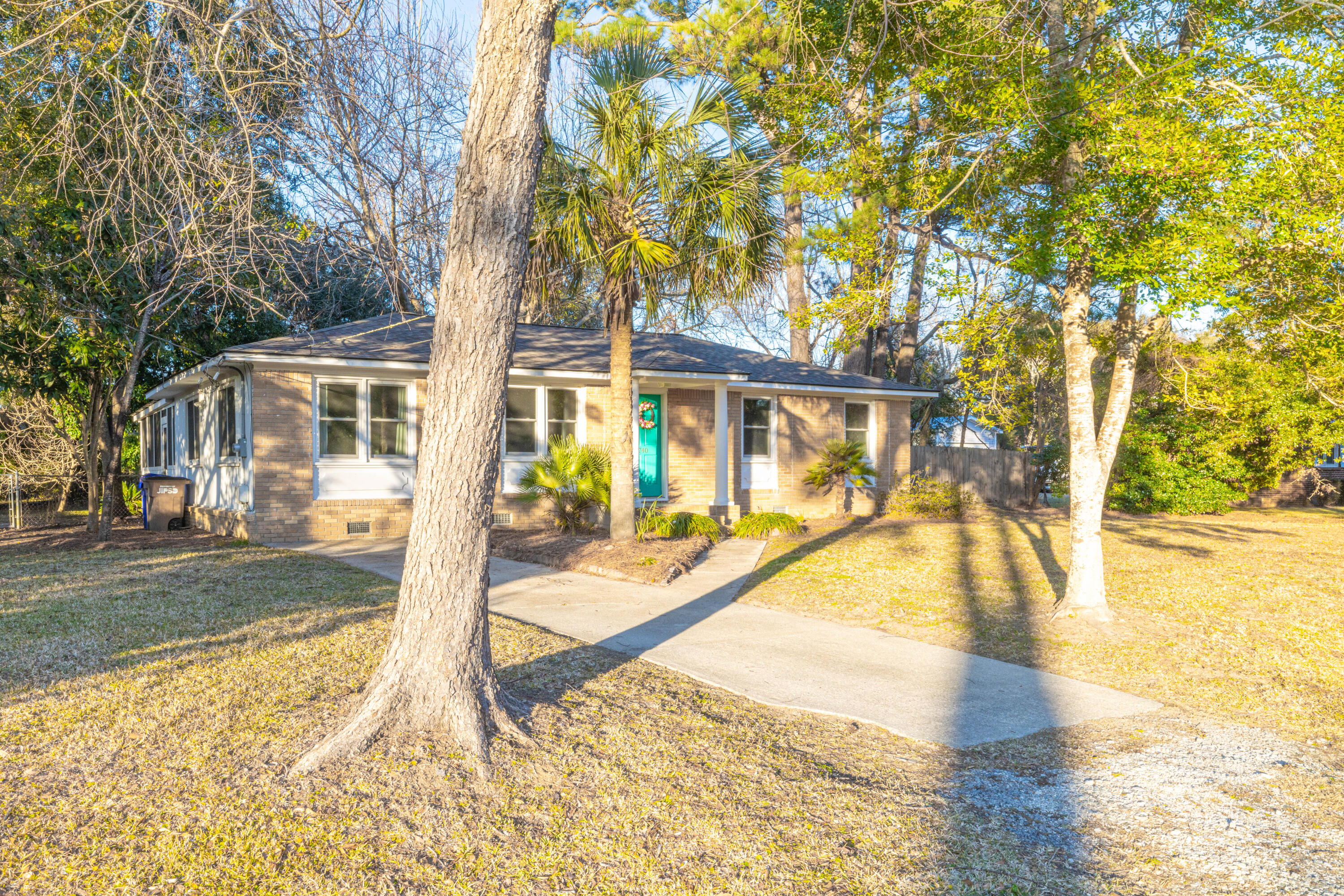 740 Windward Road Charleston, SC 29412 - Photo 3 of 39 Front left angle