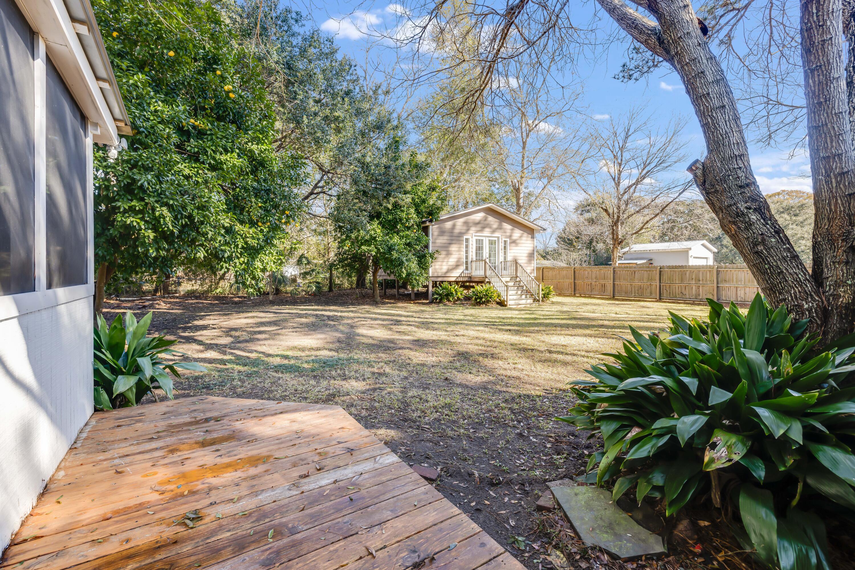 740 Windward Road Charleston, SC 29412 - Photo 34 of 39 Outside deck for your grill!