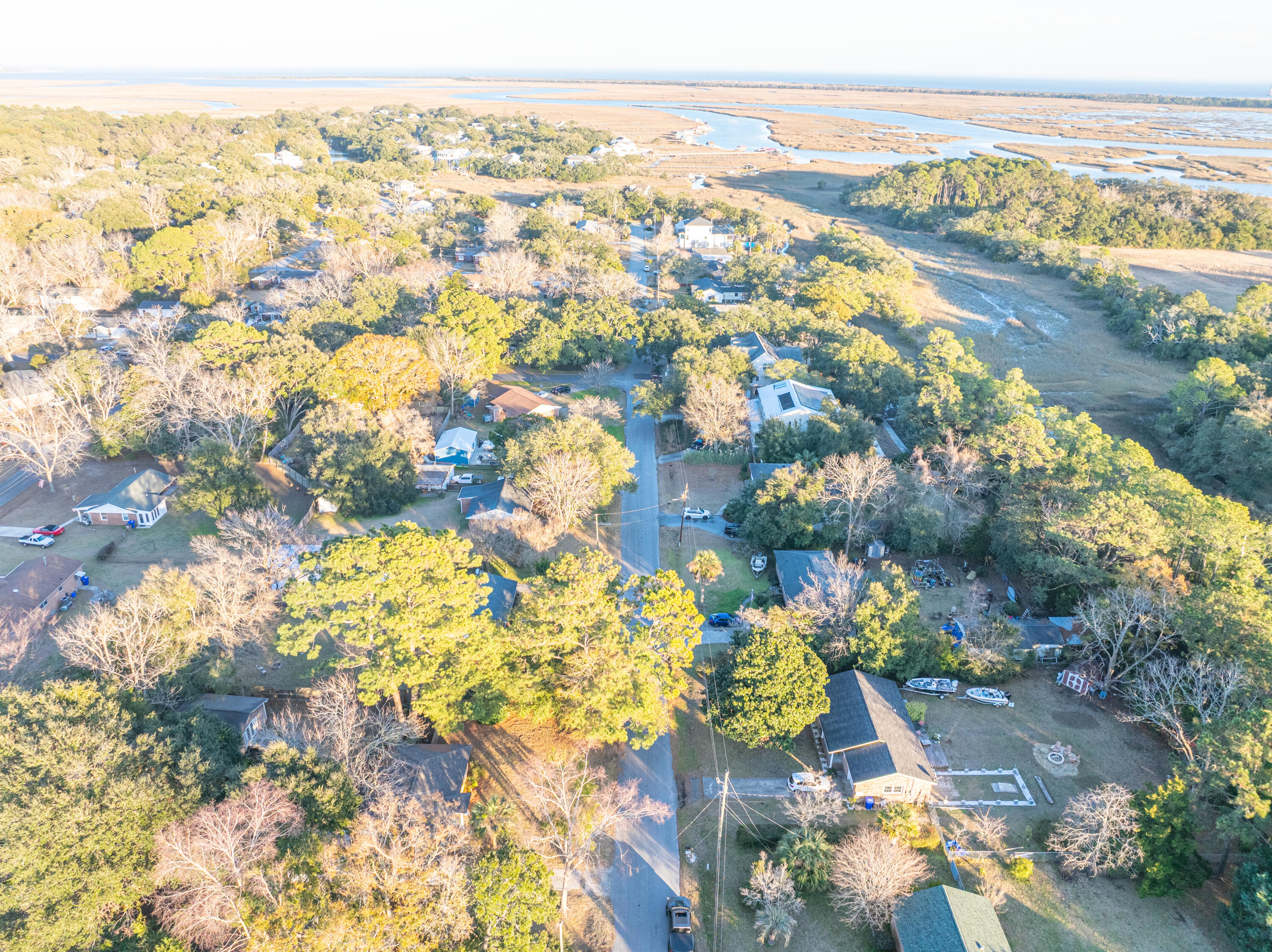 740 Windward Road Charleston, SC 29412 - Photo 8 of 39 Centrally Located!
