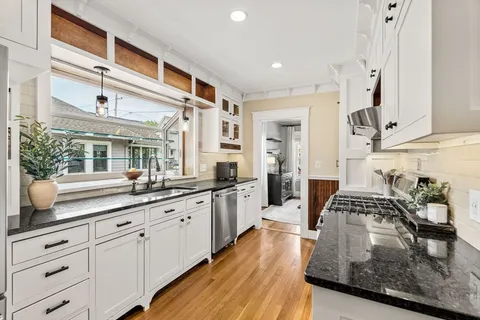 $569,000 | 31 Sycamore Street, Lowell, MA 01852