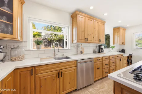 $1,375,000 | 1289 El Monte Drive, Thousand Oaks, CA 91362