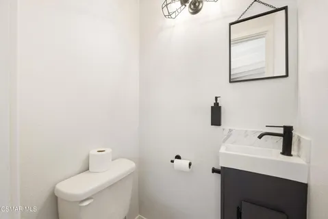 $1,375,000 | 1289 El Monte Drive, Thousand Oaks, CA 91362