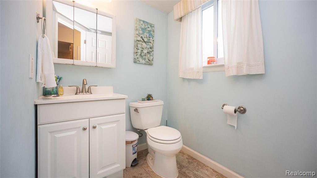 101 Dalton Drive Rochester Hills, MI 48307 - Photo 17 of 44