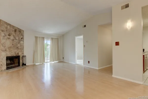 $975 | 4119 Medical Drive, Unit 304F, San Antonio, TX 78229