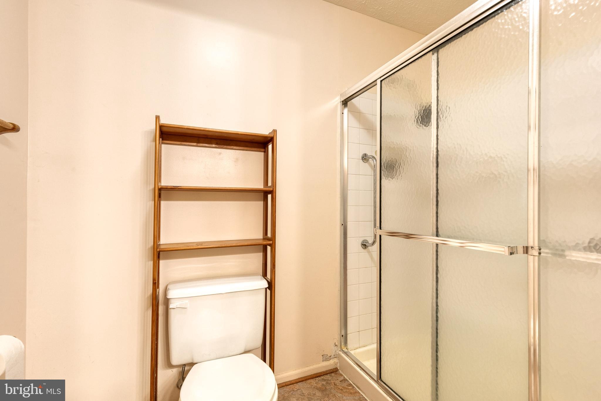 8676 Mission Road Jessup, MD 20794 - Photo 20 of 32 Primary Bath