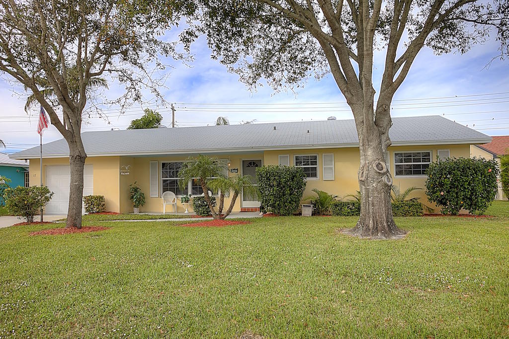 17 Windsor Road West Jupiter, FL 33469 - Photo 1 of 13 Front Exterior