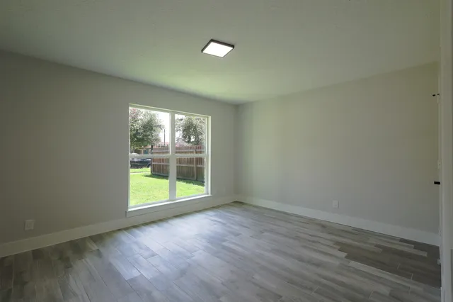 $479,800 | 2111 Wycliffe Drive, Houston, TX 77043