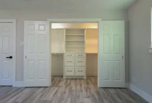 $479,800 | 2111 Wycliffe Drive, Houston, TX 77043