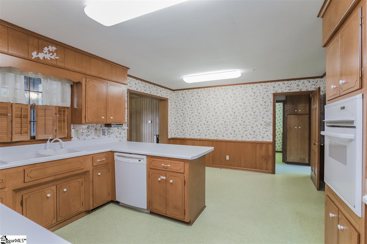 475 Webber Road Spartanburg, SC 29307 - Photo 3 of 36 Gallery Image 3
