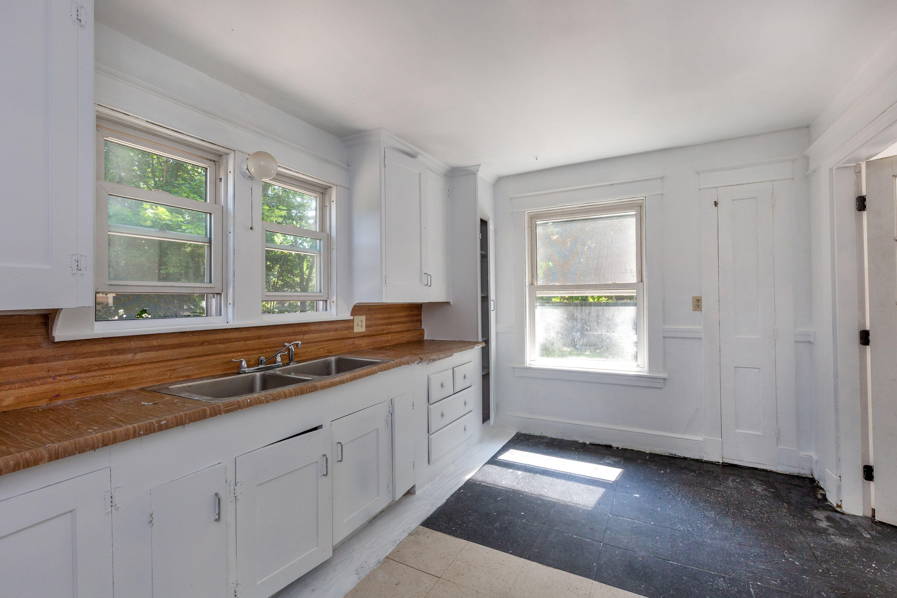 745 Riverside Street Portland, ME 04103 - Photo 12 of 12 Kitchen