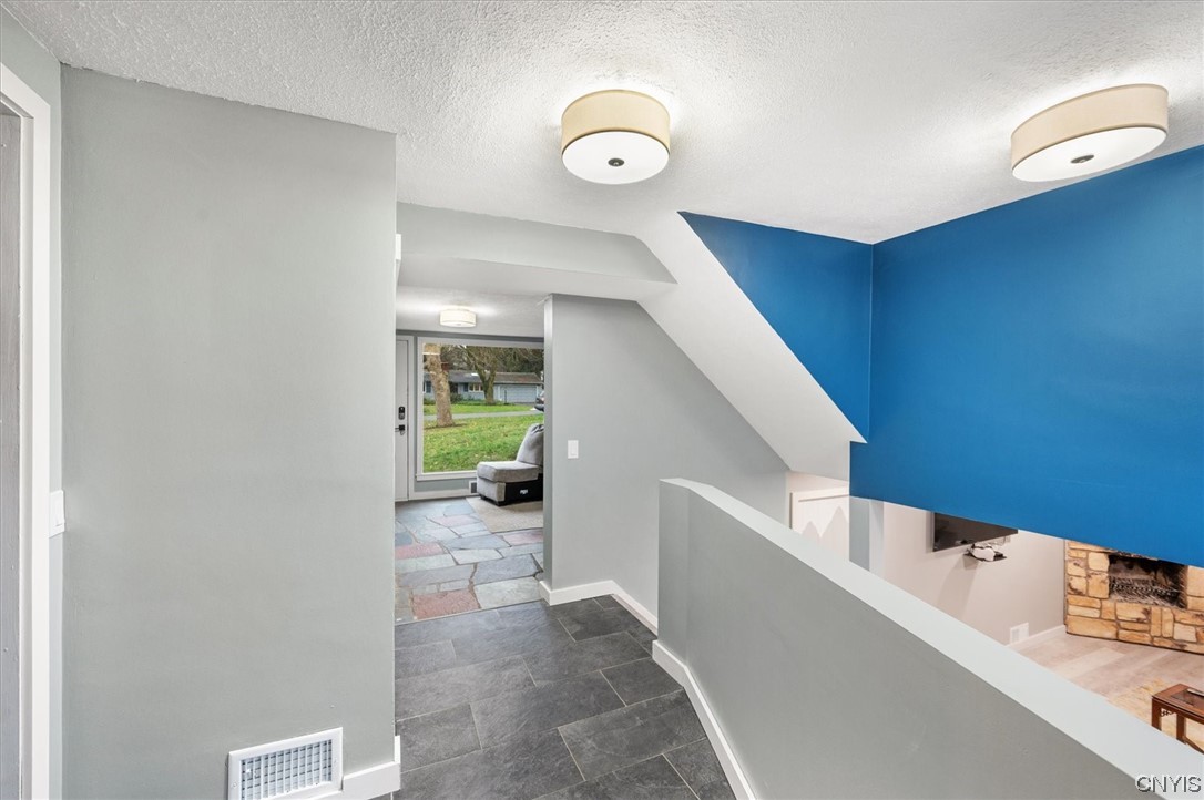 40 Charmwood Road Pittsford, NY 14534 - Photo 18 of 50