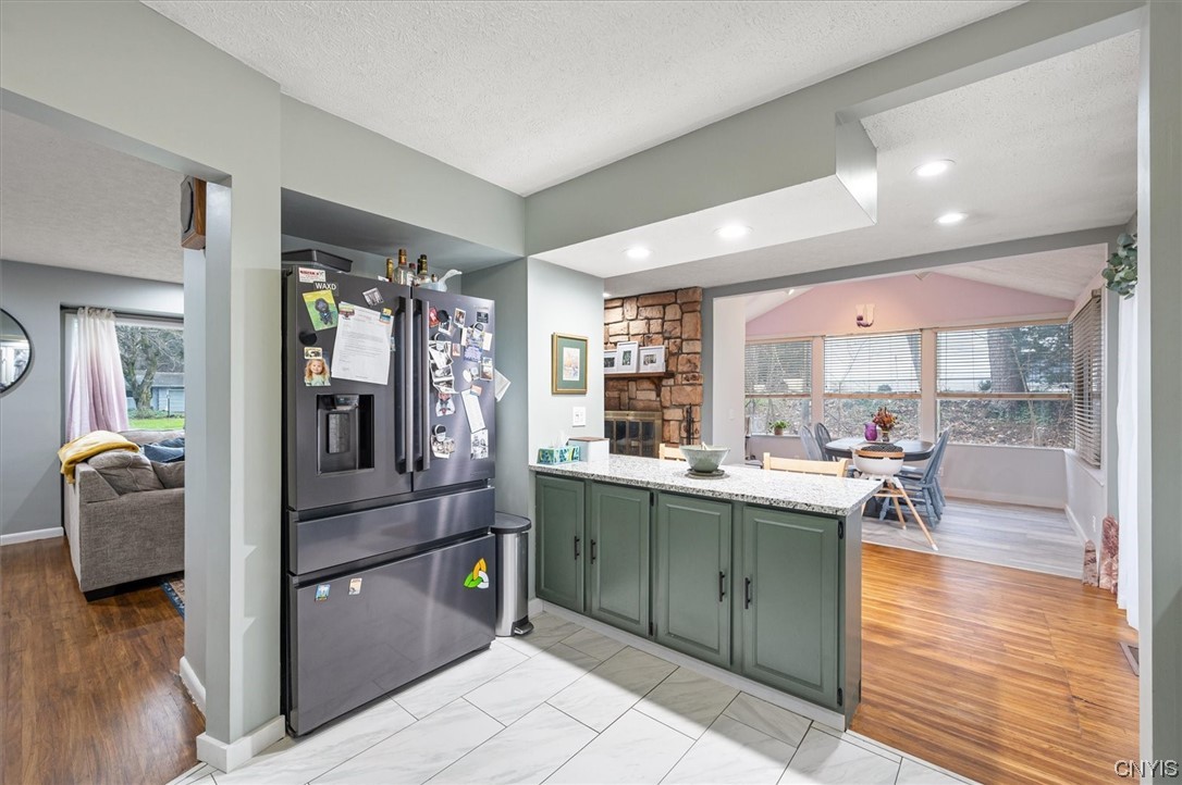 40 Charmwood Road Pittsford, NY 14534 - Photo 9 of 50